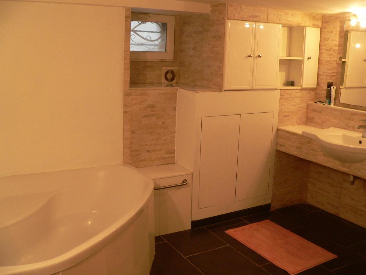 Liege 4420 Rue Jean Jaures 45 Grande Maison Joyeuse Avec Terrasse 30M2 Pour 8 Personnes Maximum Saint-Nicolas  Eksteriør bilde
